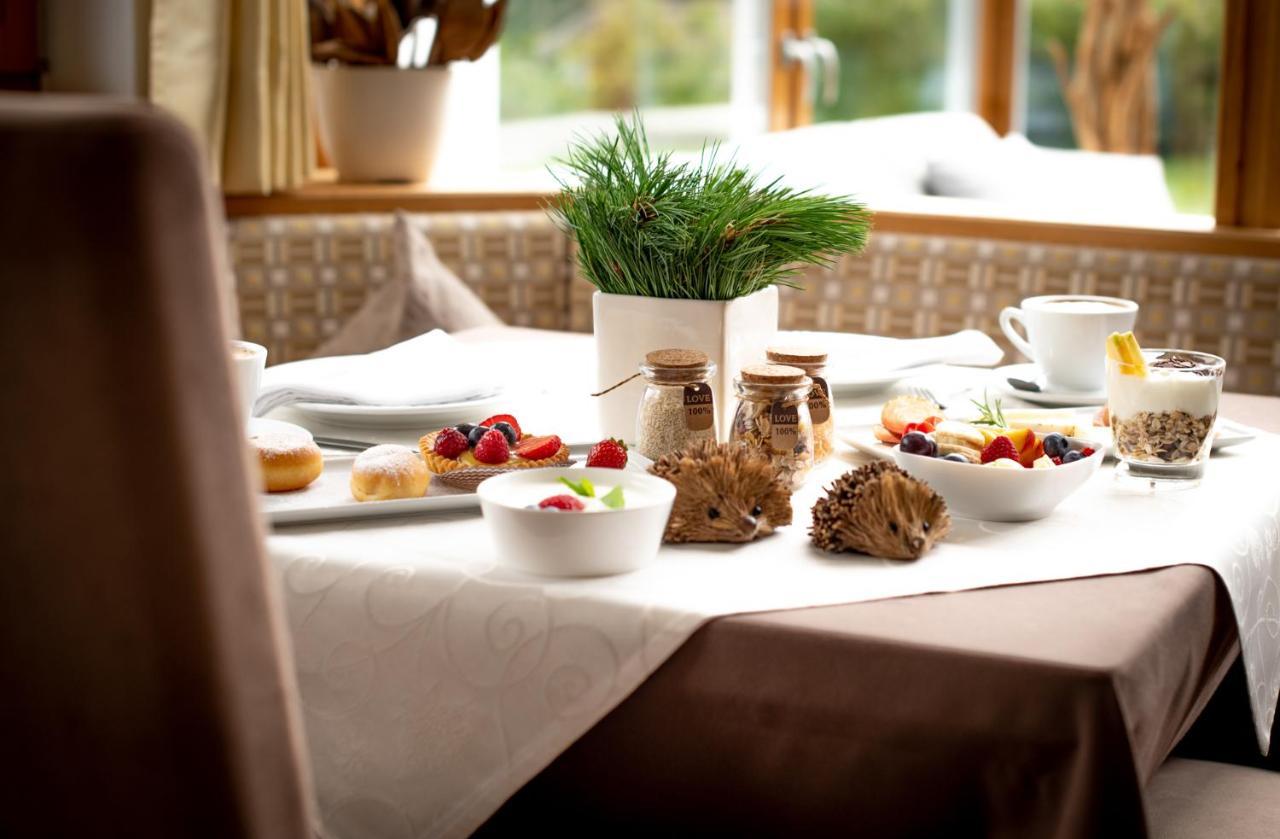 Garni Sunela B&B Selva di Val Gardena Esterno foto