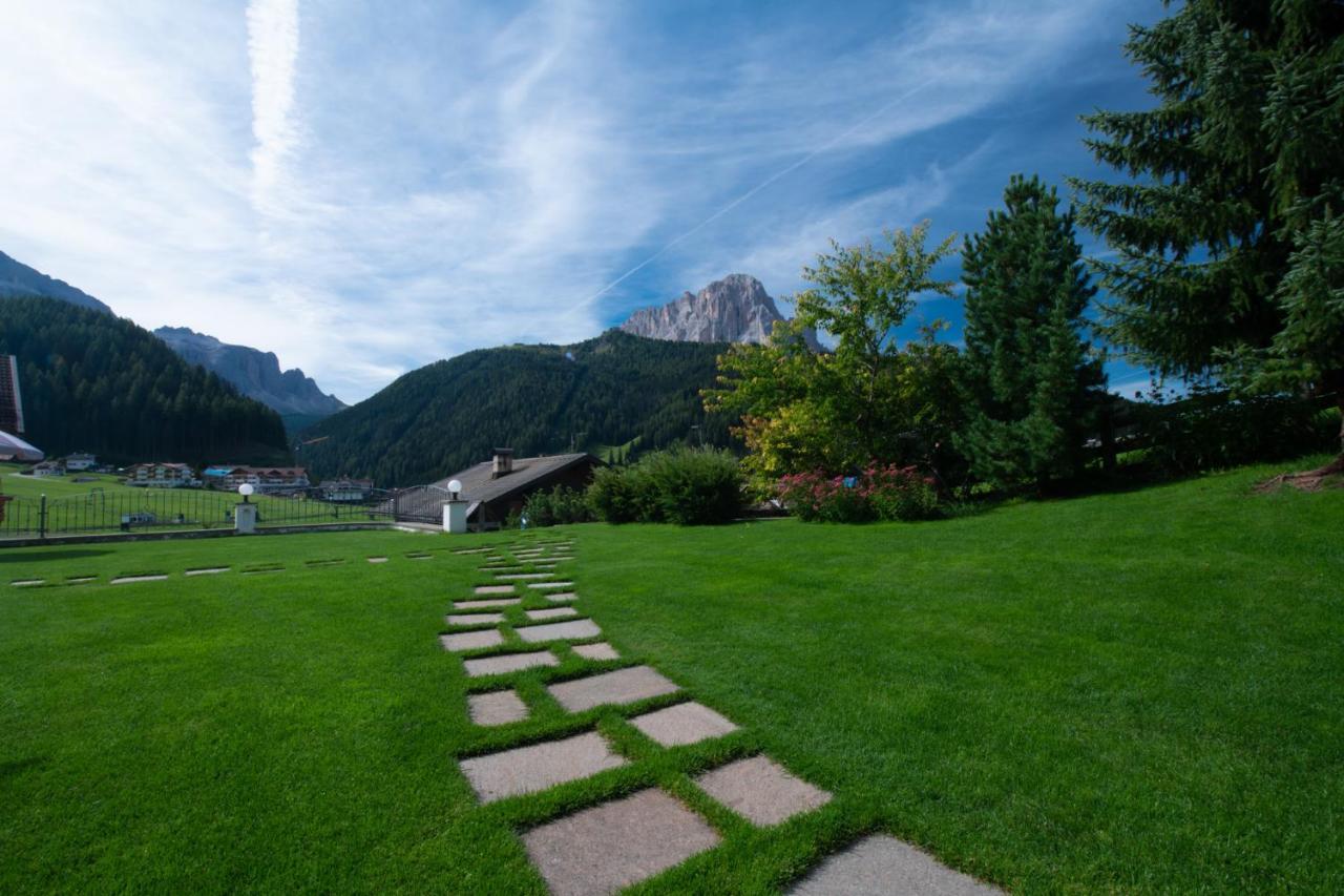 Garni Sunela B&B Selva di Val Gardena Esterno foto