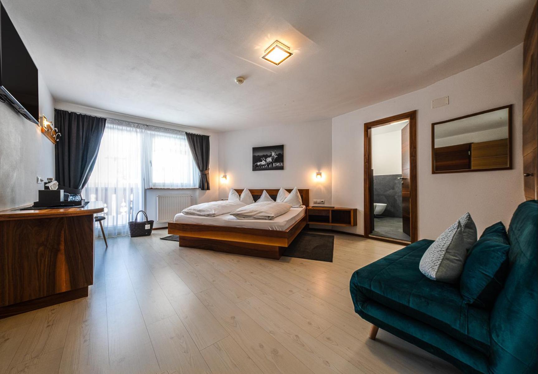 Garni Sunela B&B Selva di Val Gardena Esterno foto