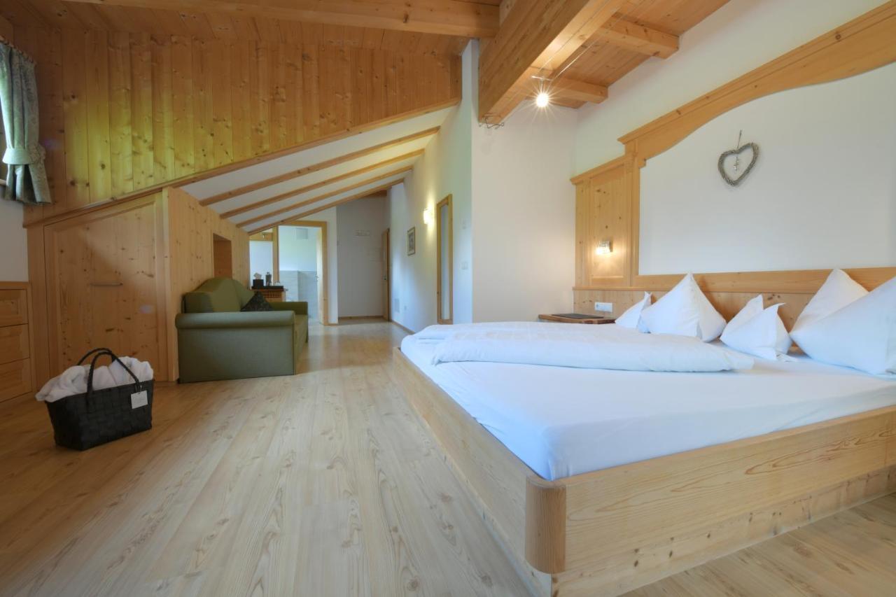 Garni Sunela B&B Selva di Val Gardena Esterno foto
